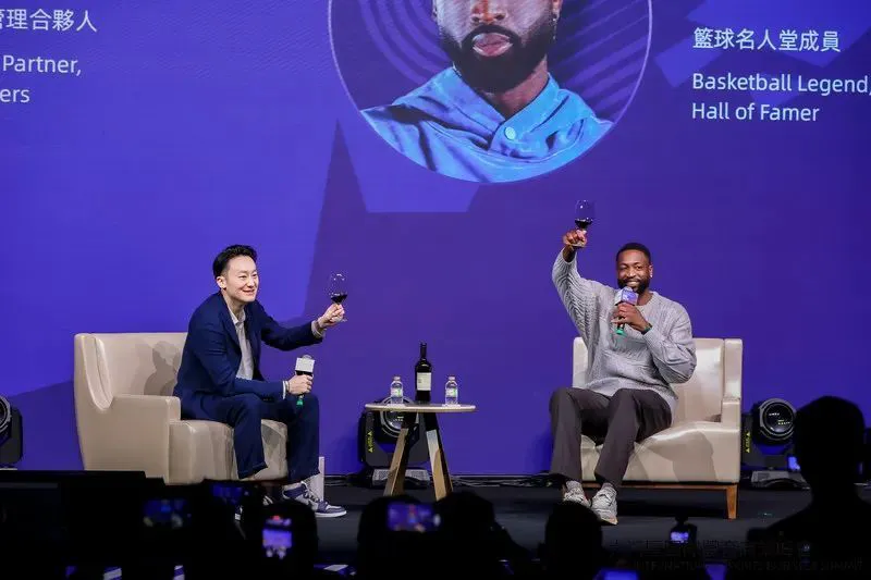 媒体记者如何报道篮球选秀权的动态_2